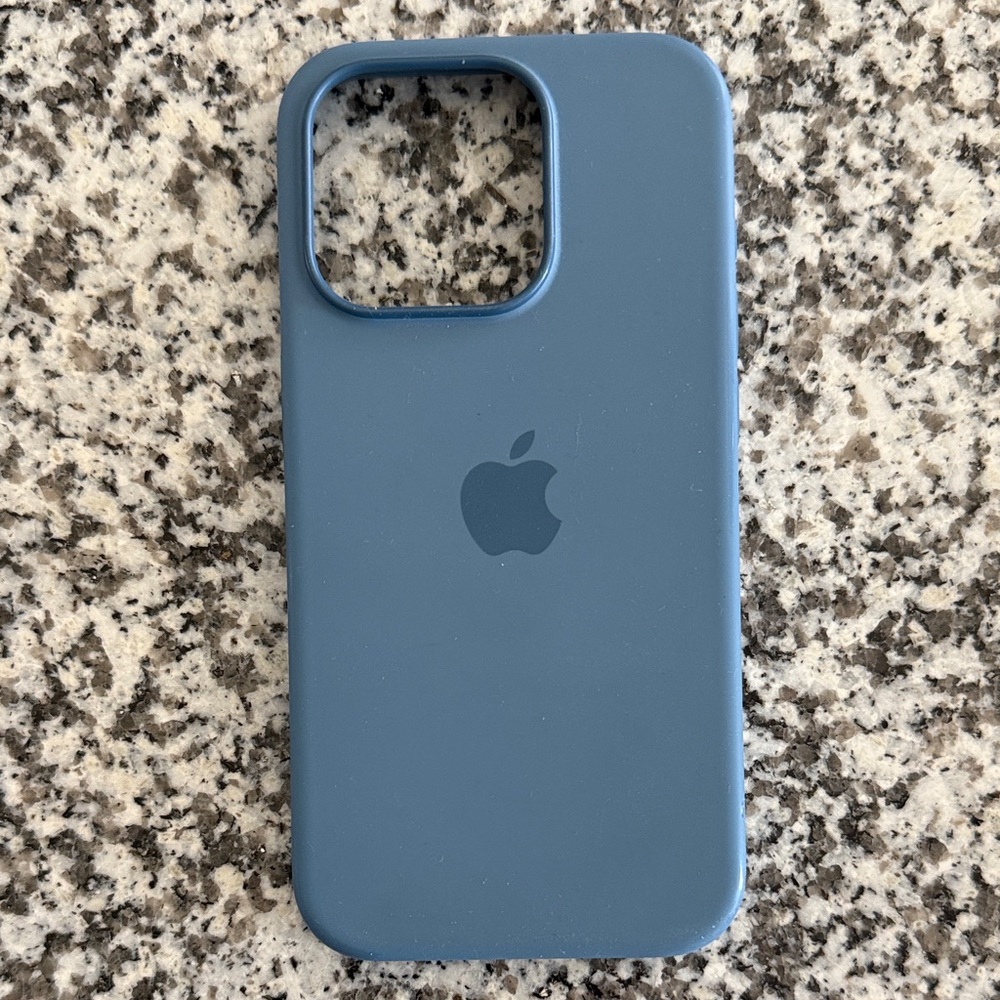 Apple iPhone 15Pro Storm Blue Silicone Case